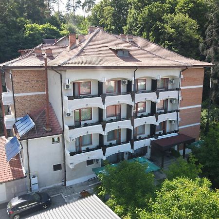 Hotel Panoramic Râmnicu Vâlcea エクステリア 写真