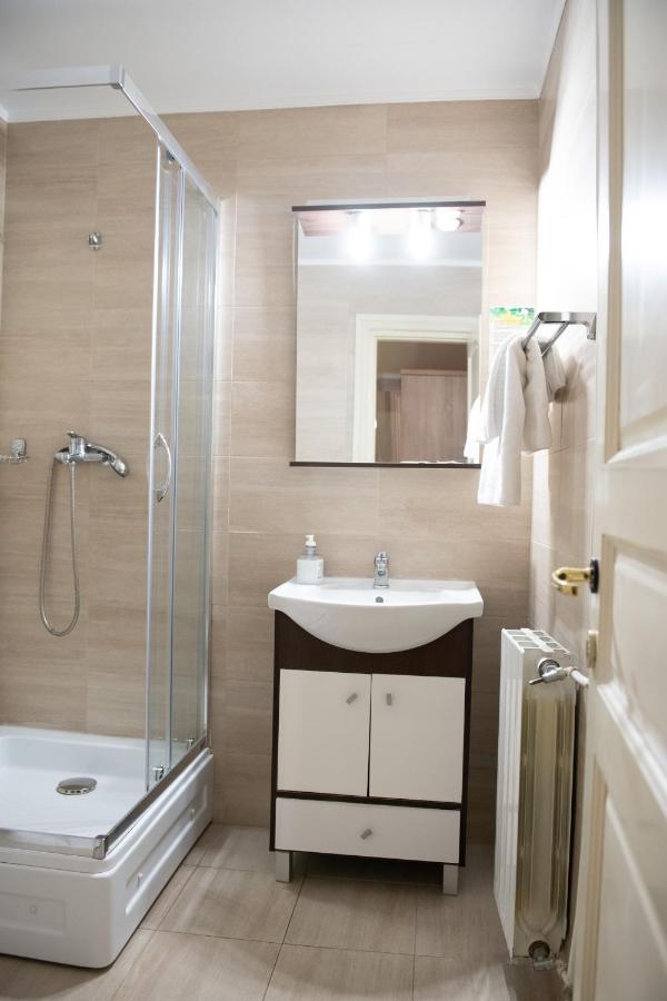 Hotel Panoramic Râmnicu Vâlcea エクステリア 写真
