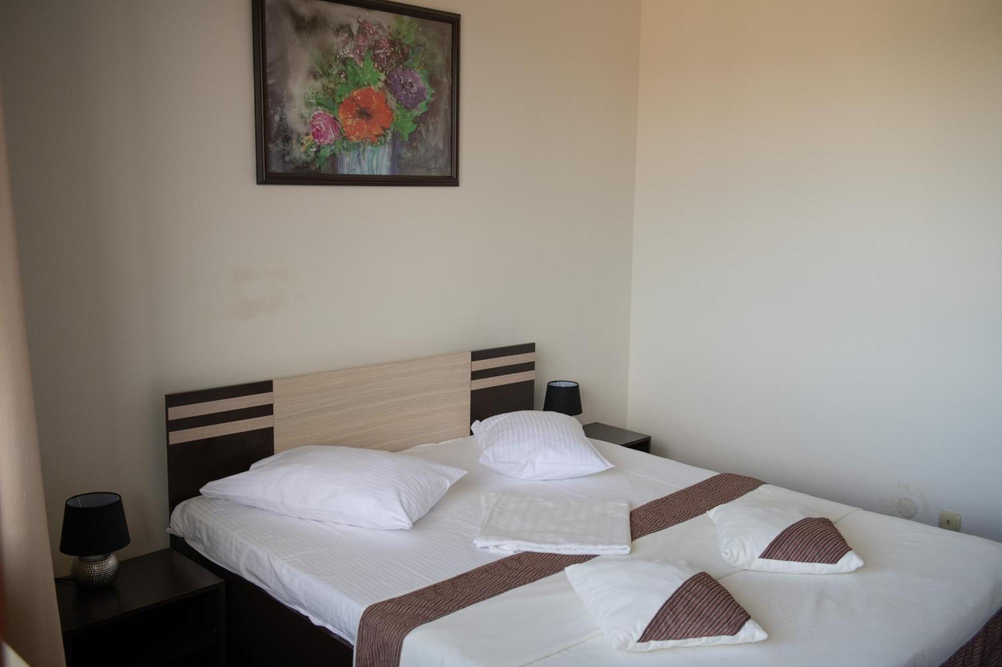 Hotel Panoramic Râmnicu Vâlcea エクステリア 写真