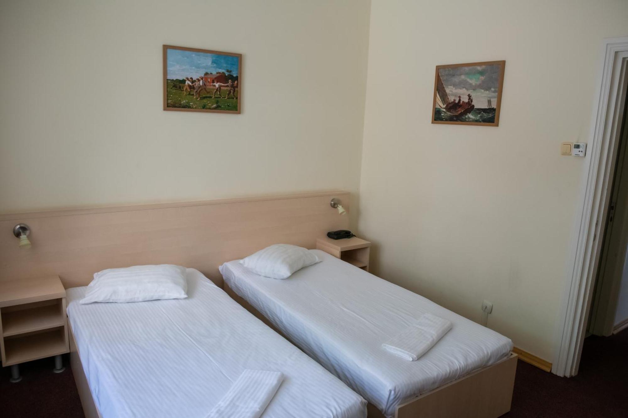 Hotel Panoramic Râmnicu Vâlcea エクステリア 写真
